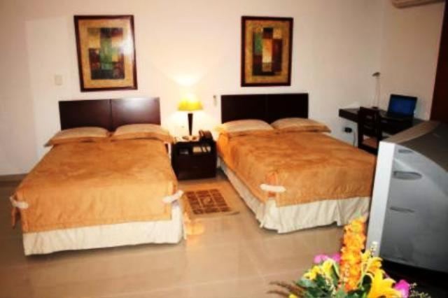 Hotel Cuarta Avenida Cali Exteriör bild