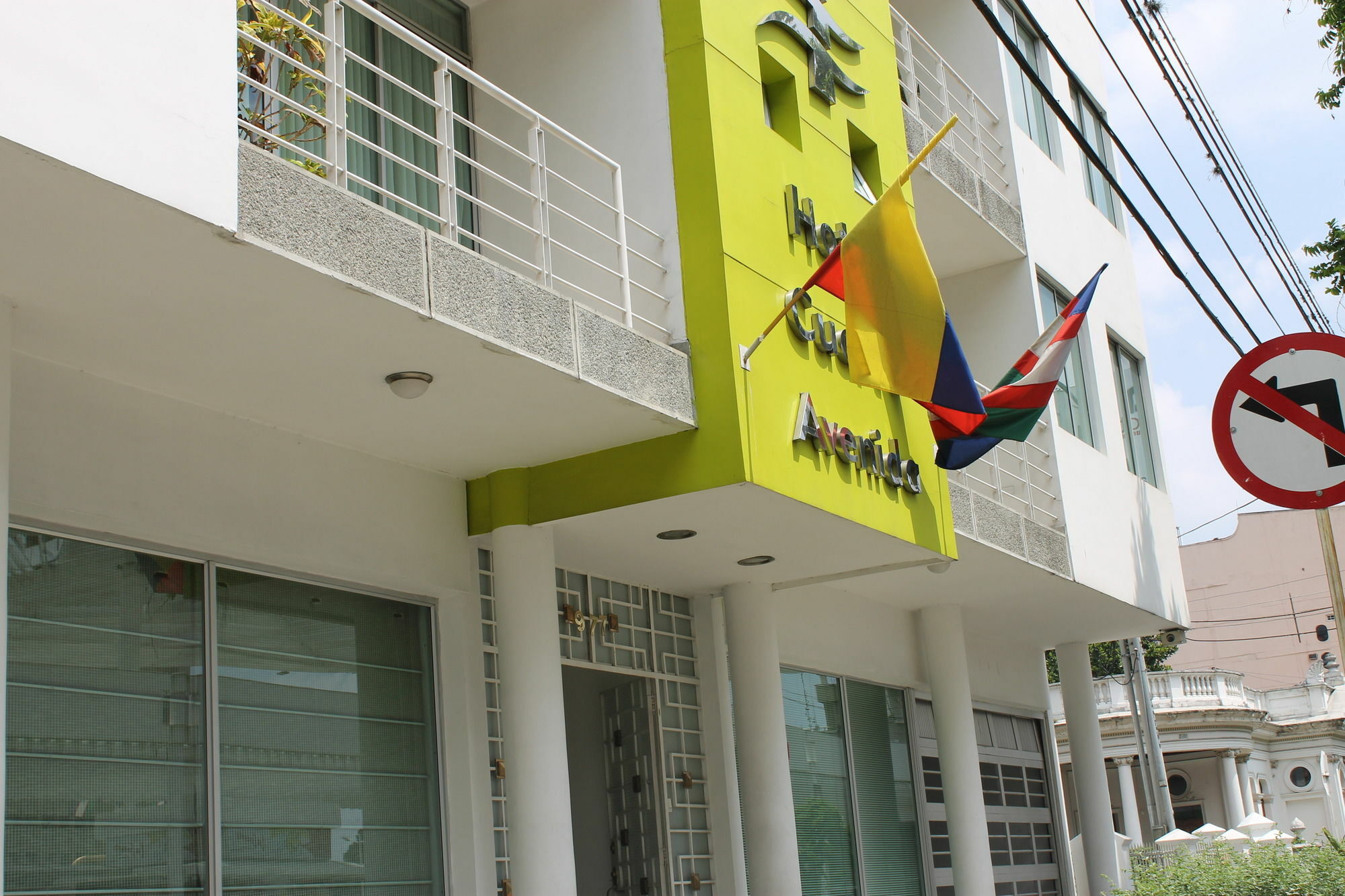 Hotel Cuarta Avenida Cali Exteriör bild